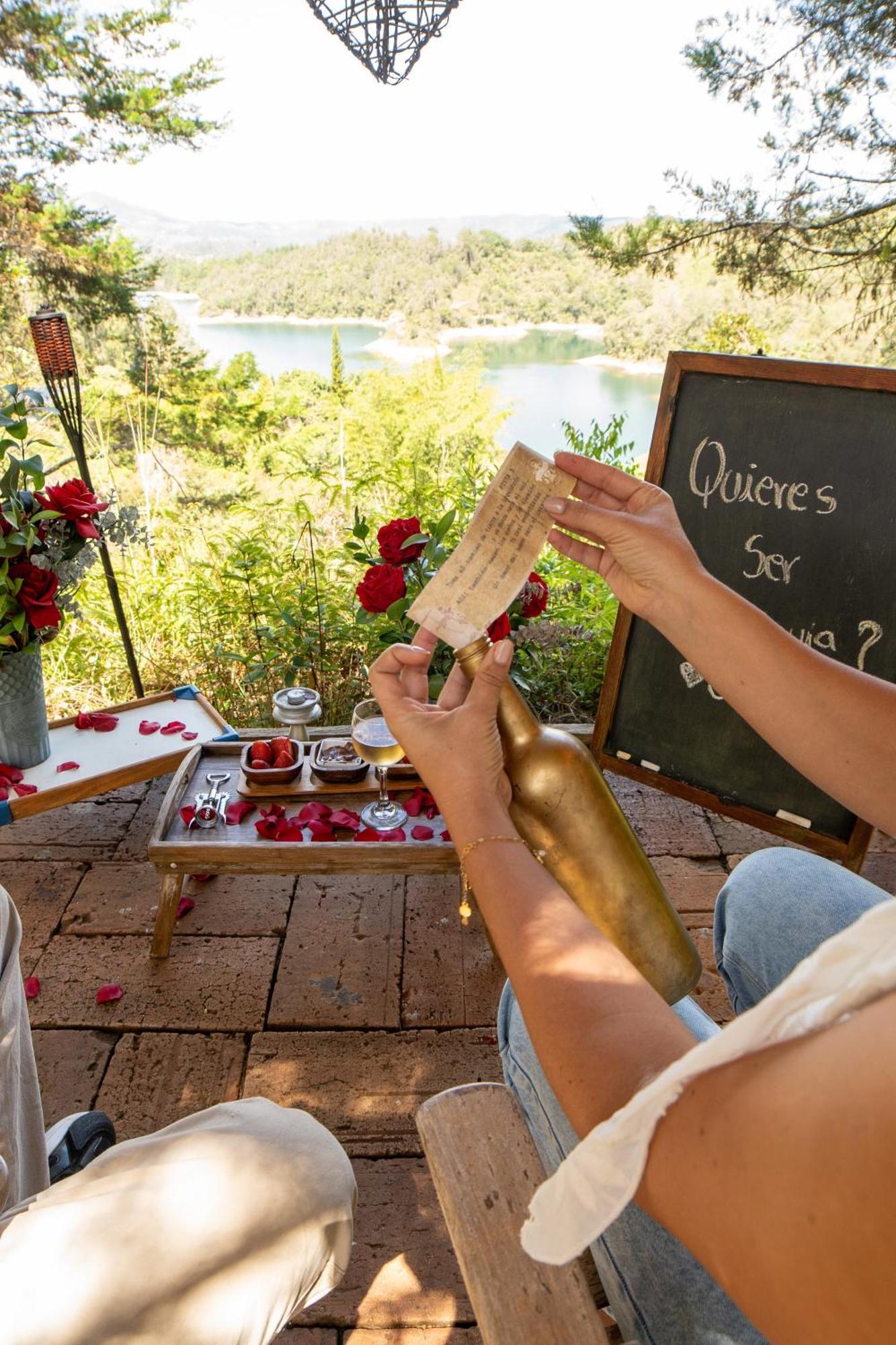 Levit Glamping - Hotel Guatape Penol (Adults Only) Εξωτερικό φωτογραφία